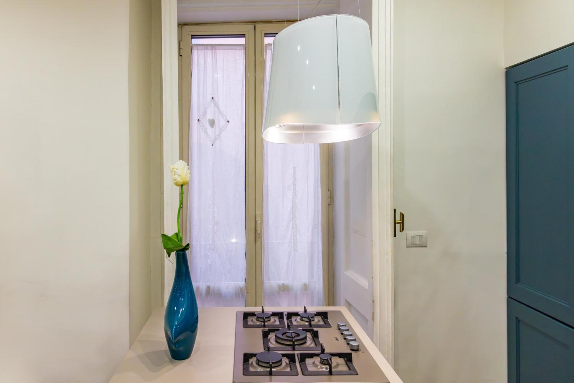 Apartment Palazzo Loffredo By Napoliapartments *