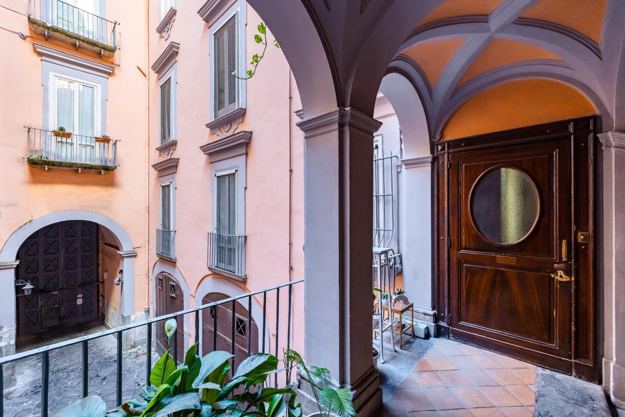 Palazzo Loffredo By Napoliapartments *