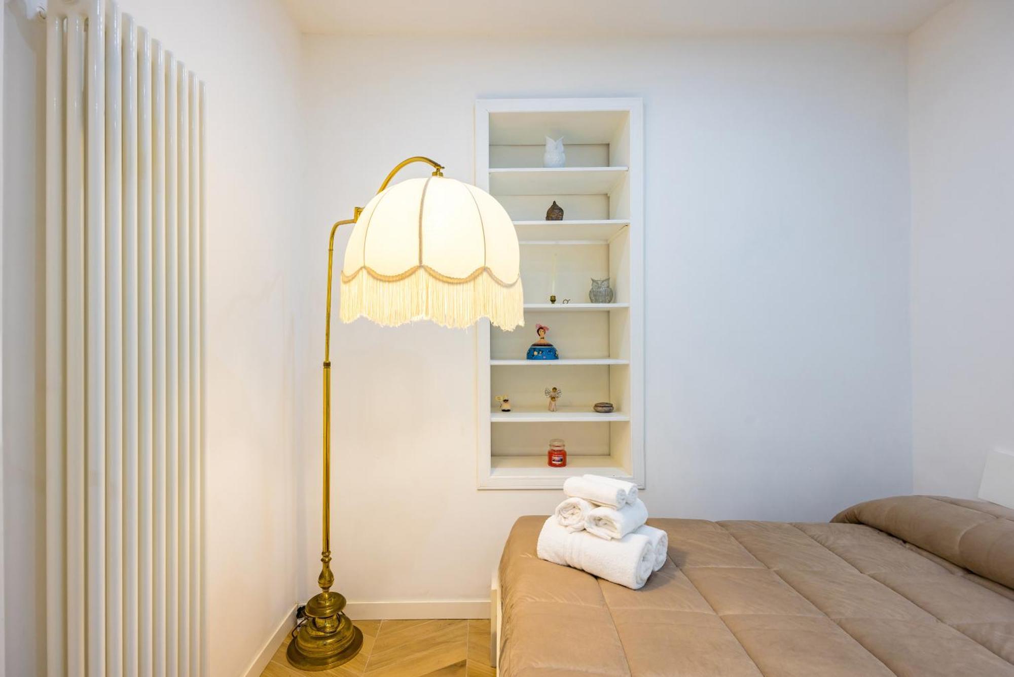 Apartment Palazzo Loffredo By Napoliapartments *